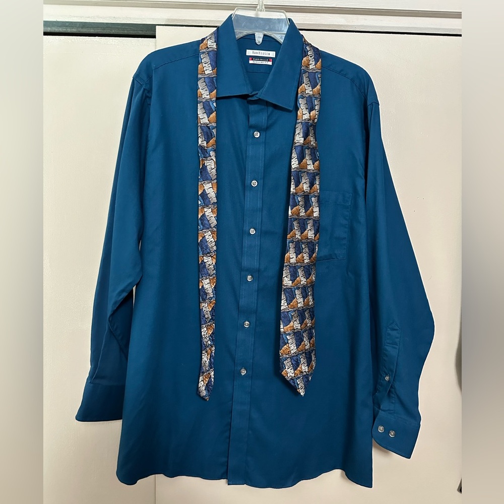 Men’s Van Heusen Dress Shirt and Barrington Tie